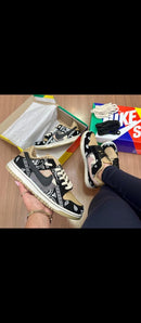 Nike SB Dunk Low Off-White - Collab Exclusiva