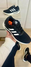 Adidas Esportivo Preto - Tênis Confortável e Durável com Amortecimento